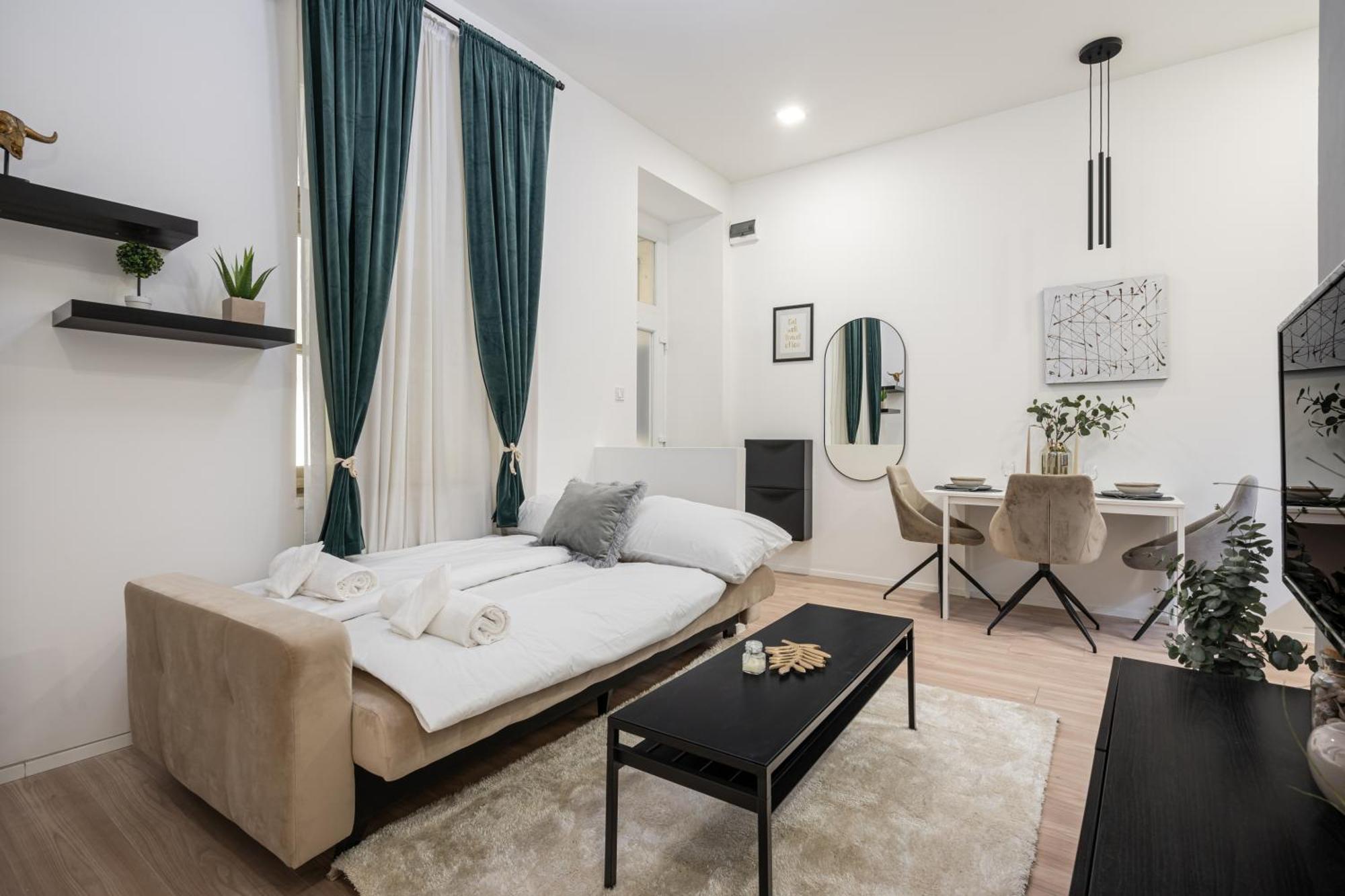 Apartamento Kl31 - Urban Escape - Prime Location - Klauzal Square By Bqa Budapest Exterior foto